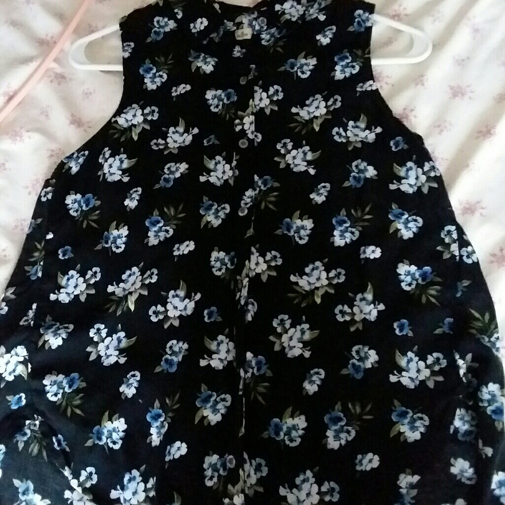 Button Down Tank Top~ Hollister